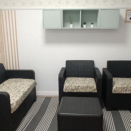 Hostel Bretema Луго Екстериор снимка